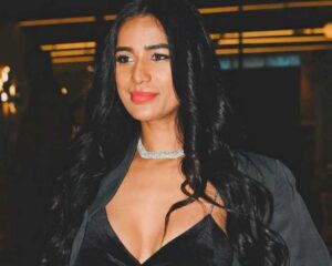 पूनम पांडे की मौत का ढोंग रचने वाली एजेंसी ने मांगी माफी, कहा- किसी भी परेशानी के लिए खेद है