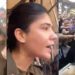 महिला की ड्रेस पर भड़क उठी पाकिस्तान की जनता, खौफनाक वीडियो हुआ वायरल 13 Pakistan Woman Attacked
