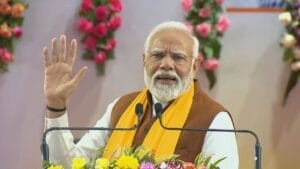 मेरे काशी के बच्चों को कांग्रेस के युवराज ने नशेड़ी कहा