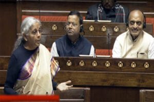 सरकार के श्वेत पत्र पर लोकसभा में चर्चा शुरू, सीतारमण ने कहा-