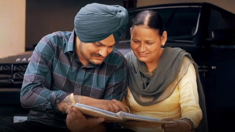 सिंगर Sidhu Moosewala की मां 58 साल की उम्र में देंगी बच्चे को जन्म, इस उम्र में कंसीव करना कितना मुश्किल?