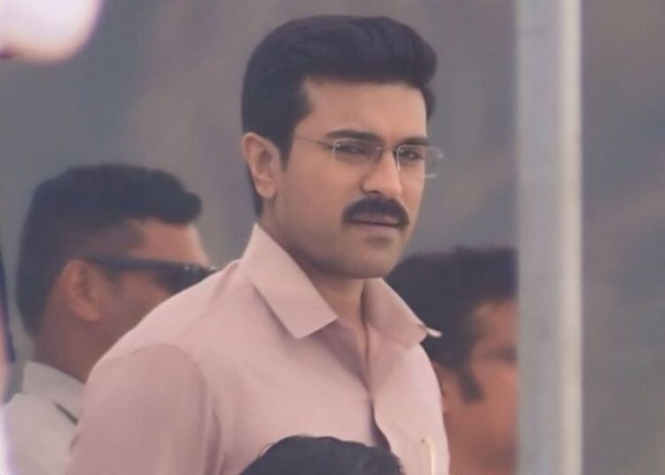 350 करोड़ के बजट में बन रही इस फिल्म के सेट से राम चरण की तस्वीरें लीक