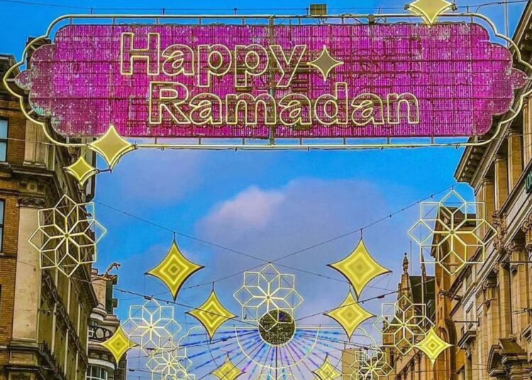 40 लाख मुसलमानों के लिए रमजान के पहले दिन ब्रिटेन सरकार का तोहफा