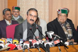 मुख्यमंत्री ने 18 वर्ष से अधिक आयु की सभी महिलाओं को 1500 रुपये मासिक...