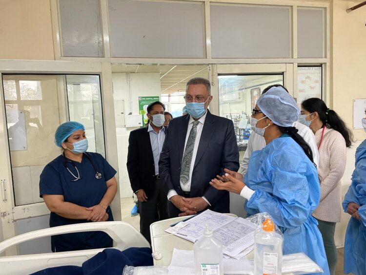 डा. बी. आर. अम्बेडकर स्टेट इंस्टीट्यूट आफ मैडीकल सायंसज़ मोहाली को जल्द मिलेगा 6 बैडों वाला आई. सी. यू. 1 Dr. Balbir