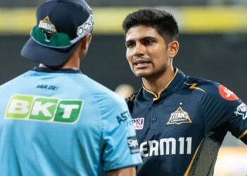 IPL मैच के दौरान धीमी ओवर गति के लिए 'Shubman Gill' पर लगा 12 लाख रुपये का जुर्माना