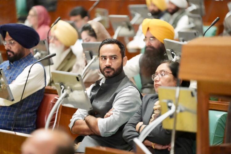 मीत हेयर ने विकासमुखी और लोक पक्षीय बजट के लिए मुख्य मंत्री और वित्त मंत्री की प्रशंसा की