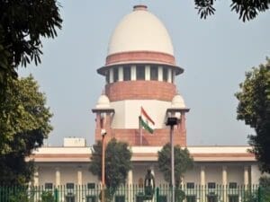PIB में फैक्ट चेकिंग यूनिट बनाने की केंद्र की अधिसूचना पर लगी रोक, सुप्रीम कोर्ट ने बताई वजह