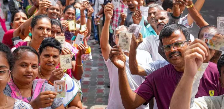 Reserved Lok Sabha Seats,लोकसभा चुनावों में आरक्षित सीटों पर किसका-कैसा रहता है परफॉर्मेंस, देख लीजिए हिसाब - how parties perform on reserved seats in lok sabha elections see the full data