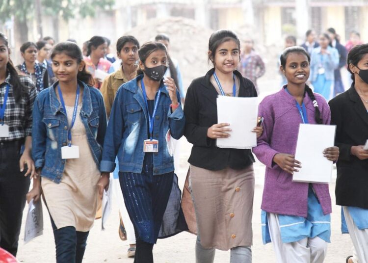 UP Board 10th,12th Result 2024 इस डेट को हो सकता है जारी