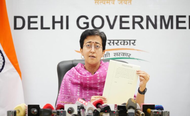 मुख्यमंत्री अरविंद केजरीवाल