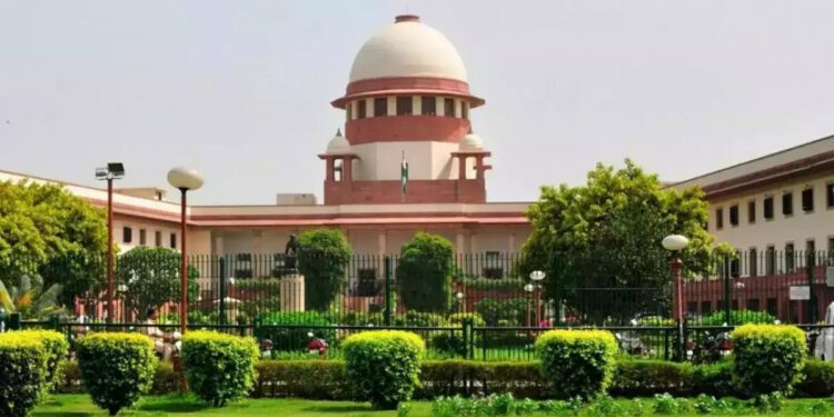 उच्चतम न्यायालय: जमानत पर है तो राजनीतिक गतिविधियों में नहीं हो सकते शामिल