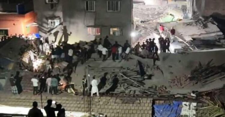 कोलकाता में निर्माणाधीन इमारत ढही, 2 लोगों की मौत