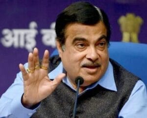 खुशखबर, नितिन गडकरी का ऐलान अब खत्म होगा टोल टैक्स