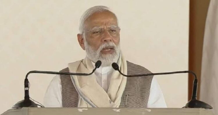 गुजरात में PM मोदी, साबरमती आश्रम के मास्टर प्लान का किया शुभारंभ, 1 modi gujarat