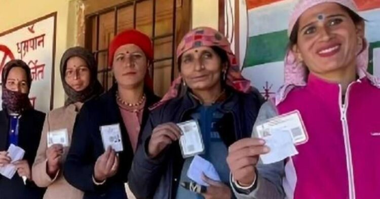 पश्चिम बंगाल में 7 चरणों में होंगे लोकसभा चुनाव, हिंसा रोकने को इलेक्शन कमीशन सख्त 1 Election Commission