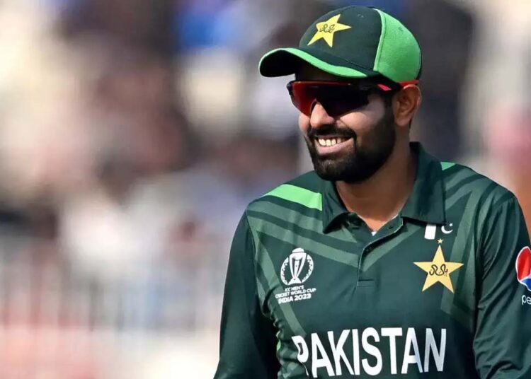 बाबर आजम को फिर से कप्तान बनाना चाहता है पीसीबी, जानिए क्या रही थी वजह