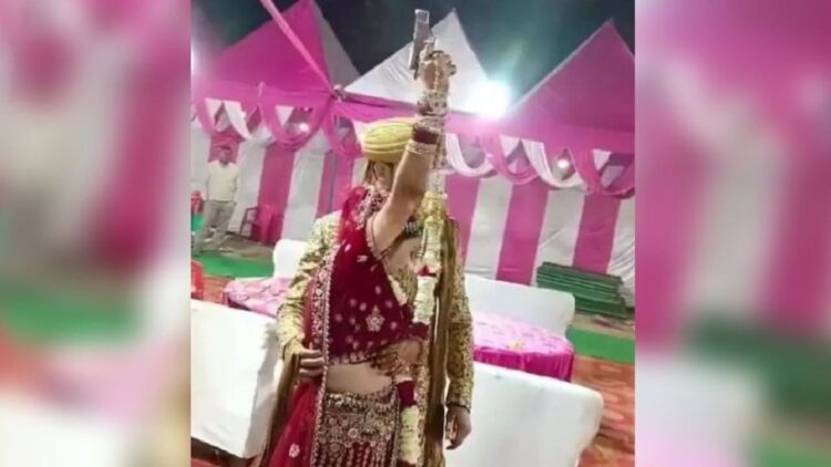 दुल्हन बनी