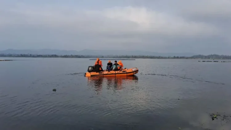 महानदी नदी में नाव पलटी, चार की मौत, खोज अभियान जारी 1 महानदी नदी