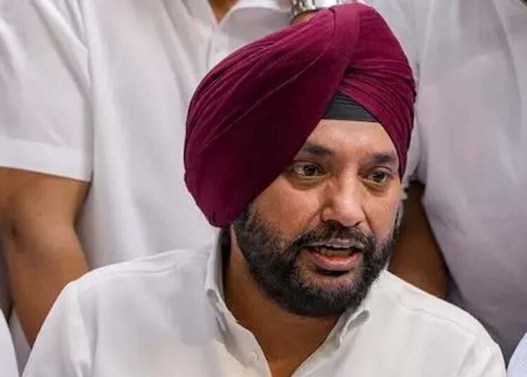 अरविंदर सिंह लवली को मिल रहा कांग्रेस के पूर्व विधायकों का समर्थन