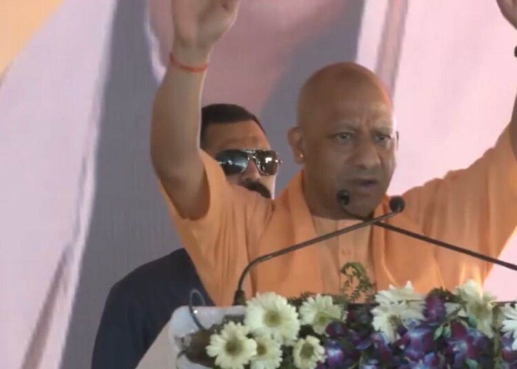 Lok Sabha Election 2024: CM योगी चुनावी जनसभा में बोले- उत्तर प्रदेश में नहीं होता दंगा, पूरे उत्साह से निकलती है कावड़ यात्रा