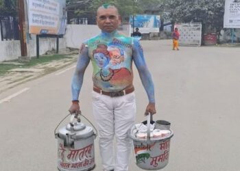 PM Modi को चाय पिलाने के लिए सभी सभाओं में पहुंचते हैं Muzaffarpur के अशोक सहनी