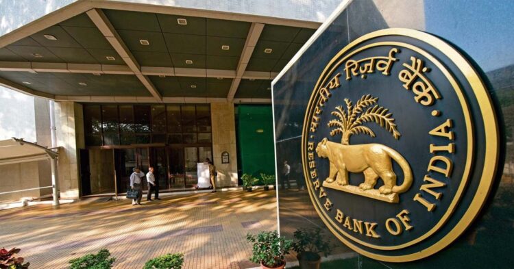 RBI ने 2000 के नोटों को लेकर क्या कहा? 1 RBI ने 2000 के नोटों को लेकर क्या कहा?