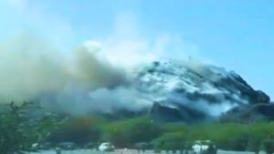 गाजीपुर के बाद अब सुलग उठा दिल्ली NCR का ये कूड़े का पहाड़