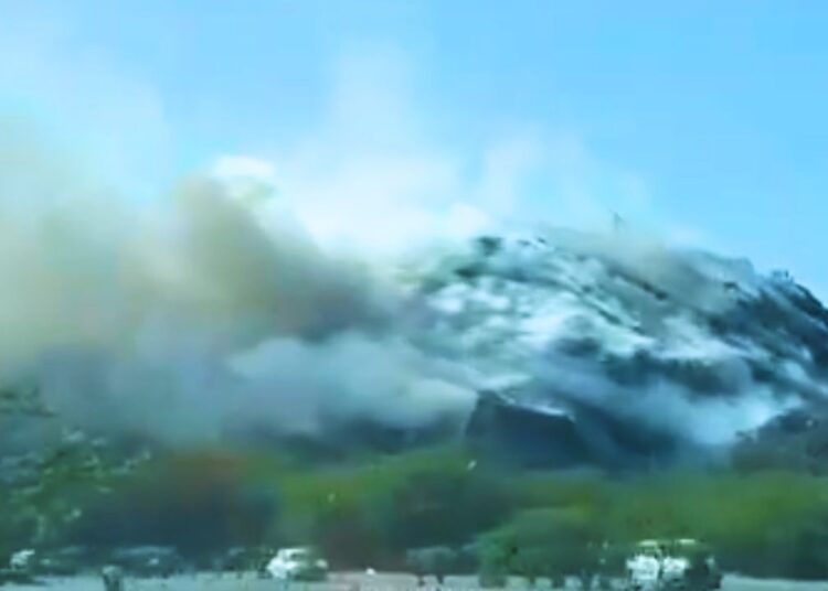 गाजीपुर के बाद अब सुलग उठा दिल्ली NCR का ये कूड़े का पहाड़