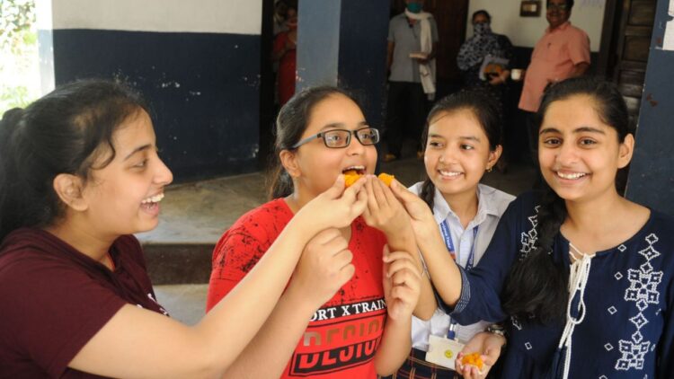 HPBOSE 12th Result 2024 घोषित, साइंस स्ट्रीम में कामाक्षी और छाया ने किया टाॅप, 1 HPBOSE 12th Result 2024 घोषित, साइंस स्ट्रीम में कामाक्षी और छाया ने किया टाॅप,