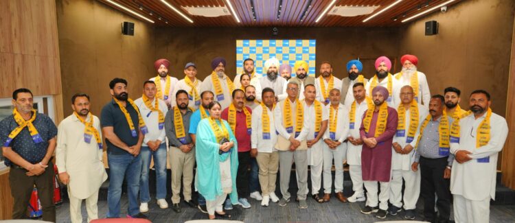 आनंदपुर साहिब में आप को बड़ी बढ़त, कई पार्षद और सरपंच आप में हुए शामिल 1 नई दिल्ली, 8 अप्रैल (The News Air)