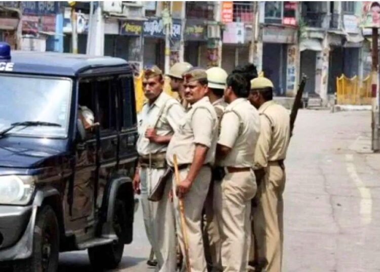 इंस्पेक्टर के ‘आशीर्वाद’ से होटल में चल रहा था IPL सट्टा, क्राइम ब्रांच ने मारा छापा