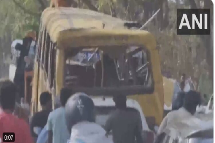 Mahendragarh 6 Children Killed हरियाणा में स्कूल बस पलटी 1 School bus accident