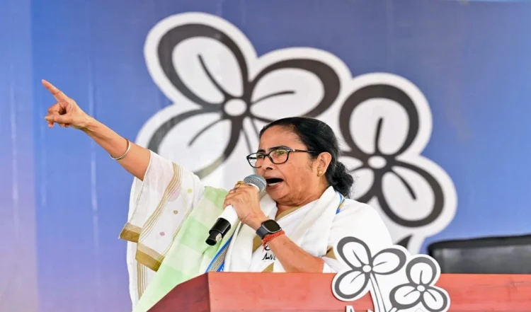 स्कूलों में नौकरियों पर उच्च न्यायालय का आदेश अवैध, इसे चुनौती देंगे : Mamata Banerjee