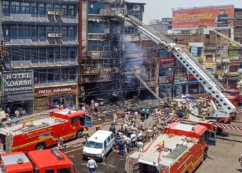 पटना के पाल होटल में लगी भीषण आग, पांच की मौत; 15 घायल