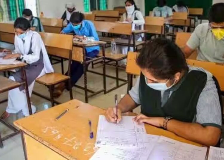 UP Board 10th Result 2024: कुछ देर में जारी होगा रिजल्ट,