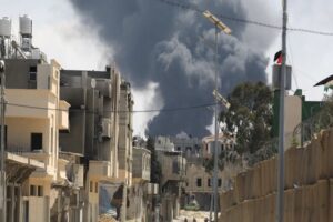 गाजा में आवासीय इमारत पर इजरायल ने किया घातक हवाई हमला, 29 लोगों की मौत; दर्जनों घायल