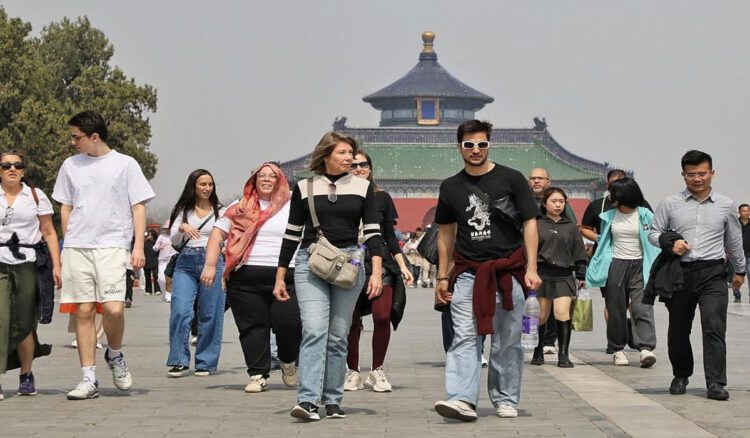 चीन पर्यटन स्थलों में भुगतान की सुविधा बढ़ाएगा 1 चीन पर्यटन स्थलों में भुगतान की सुविधा बढ़ाएगा