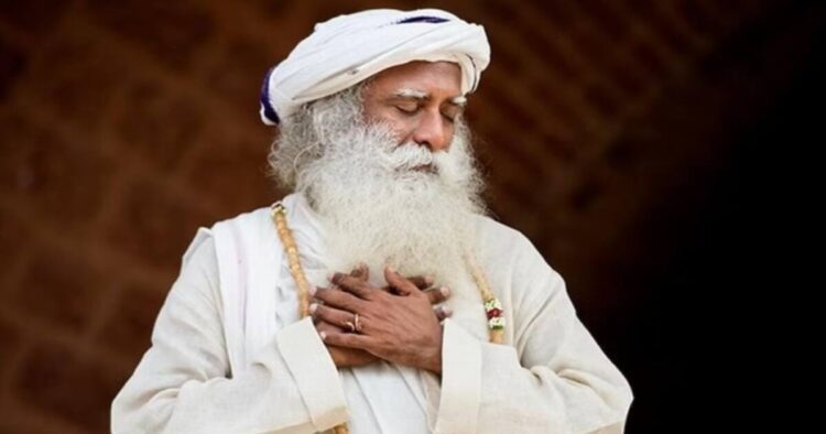 चुनावी रैलियों में महिलाओं पर टिप्पणी से आहत हैं सद्गुरु जग्गी वासुदेव, कही ये बड़ी बात 1 sadhguru 1.jp