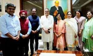 पंजाब से ‘‘आप’’ के राज्यसभा सांसदों ने की सुनीता केजरीवाल से मुलाकात