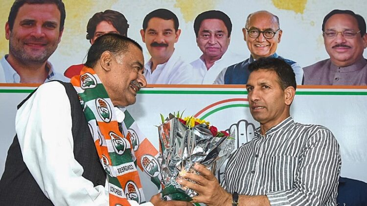 पूर्व विधायक लक्ष्मण तिवारी ने थामा कांग्रेस का हाथ, बोले- 1 लक्ष्मण तिवारी