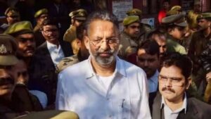 मुख्तार को कहां आया हार्ट अटैक? सरकार और जेल प्रशासन के अलग-अलग बयान