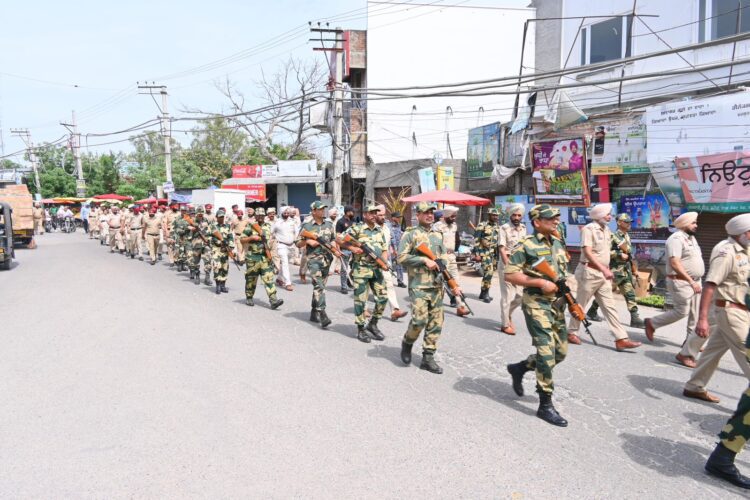 लोक सभा चुनाव- 2024: पंजाब पुलिस, अर्ध सैनिक बलों ने राज्य भर में फ्लैग मार्च निकाला 1 लोक सभा चुनाव