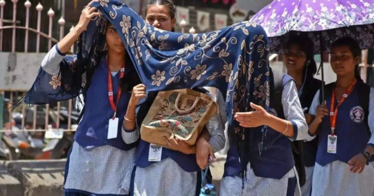 अगले तीन दिनों में देश में कहां-कहां करवट बदलेगा मौसम, जानें