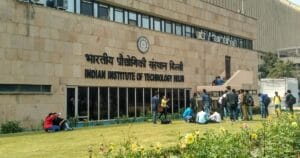 cliQ India Hindi