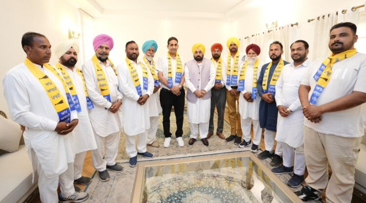 Bhadaur Municipal Council President Manish Kumar joined AAP