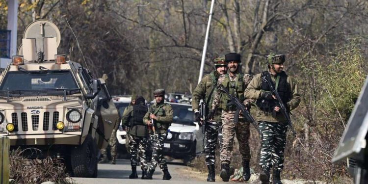 जम्मू-कश्मीर के कुपवाड़ा में LoC पर घुसपैठ की बड़ी कोशिश नाकाम, 4 आतंकी ढेर