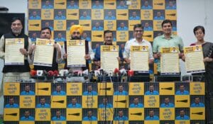 Ten guarantees of Kejriwal to the country
