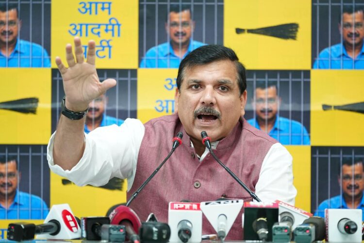 भाजपा और केंद्र सरकार ने कोरोना में लोगों की जान का किया सौदा 1 Sanjay Singh