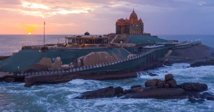 जानें क्यों खास है विवेकानंद रॉक मेमोरियल, पीएम मोदी यहां 48 घंटे तक लगाएंगे ध्यान 1 जानें क्यों खास है विवेकानंद रॉक मेमोरियल, पीएम मोदी यहां 48 घंटे तक लगाएंगे ध्यान